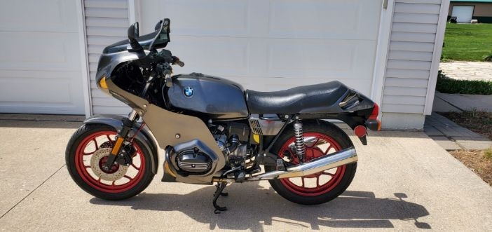 R65 LS with Pitchler SS Fairing